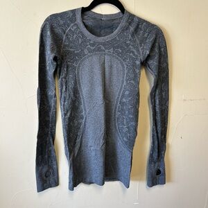 Lululemon Gray Long Sleeve Top
